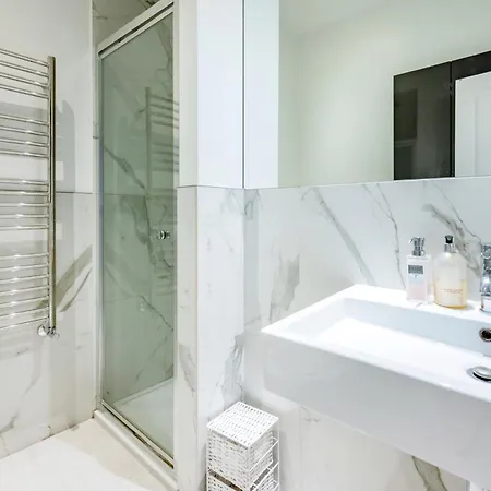 Chelsea Two Bedroom Apartment Лондон Экстерьер фото